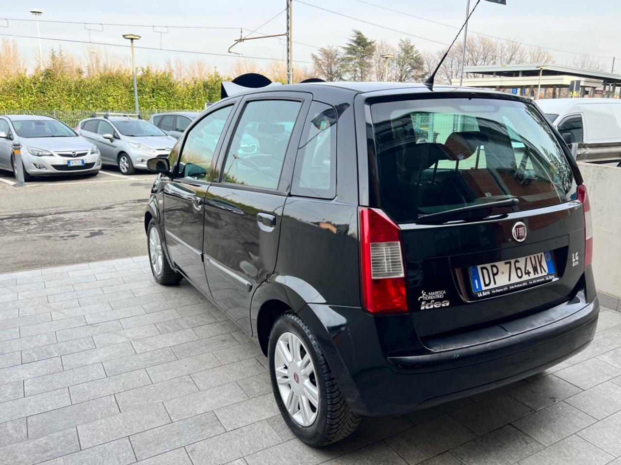 Fiat Idea 1.4 16V BlackMotion. CAMBIO AUTOMATICO