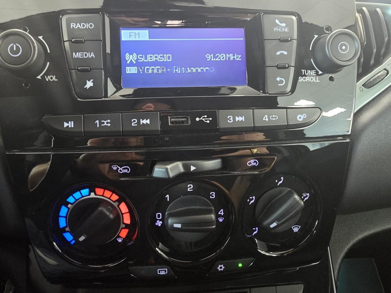 Lancia Ypsilon 1.0 Hybrid 70cv anno 2024 km 68000