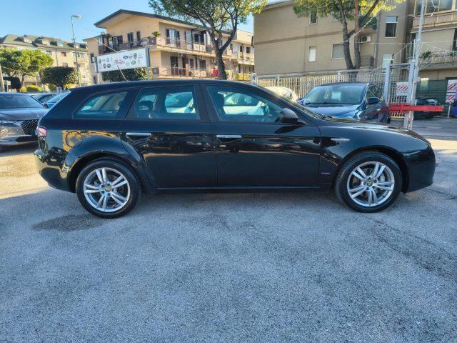 ALFA ROMEO 159 1.9 JTDm Sportwagon Distintive