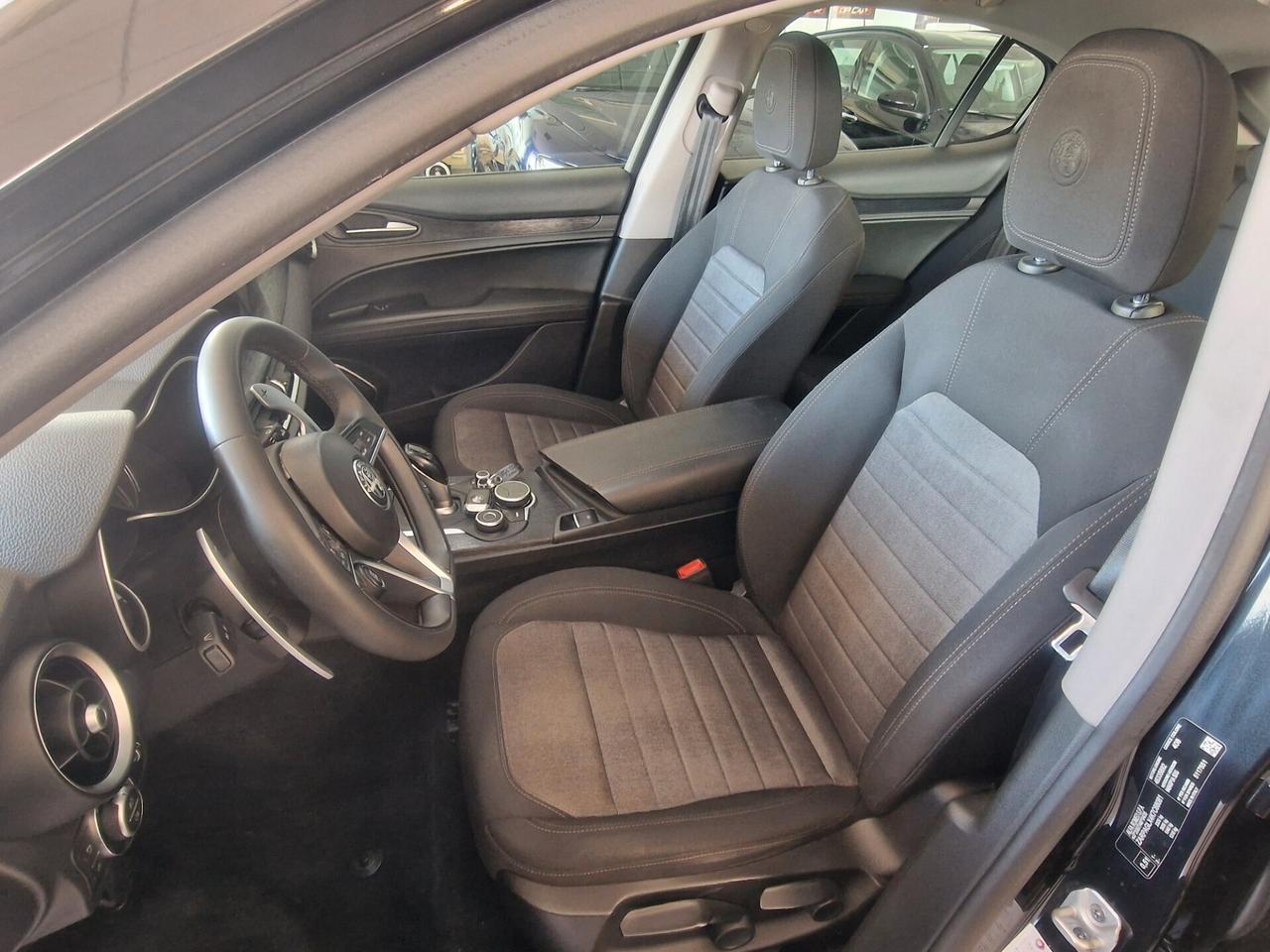 Alfa Romeo Stelvio 160cv AT8