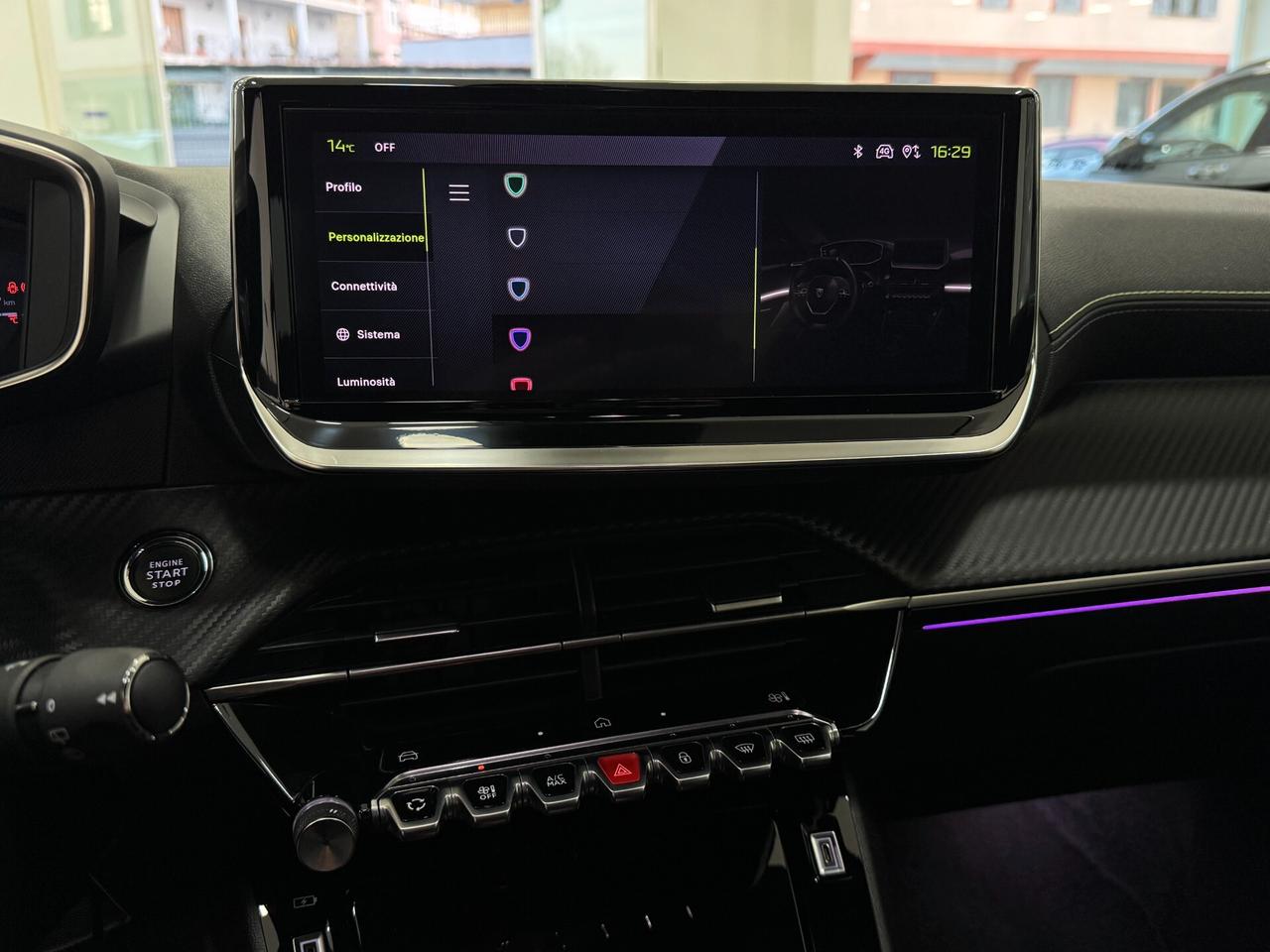 Peugeot 2008 PureTech 130cv EAT8 GT