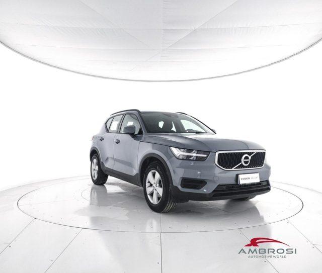 VOLVO XC40 T2 Momentum Core