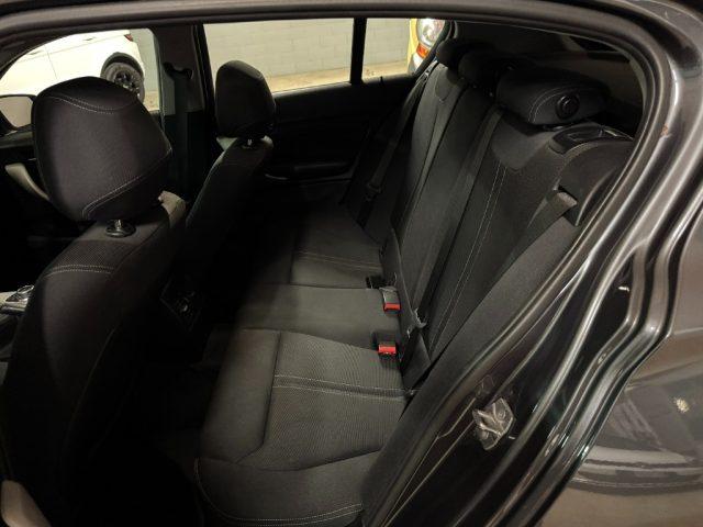 BMW 118 i 5p. Sport Automatic