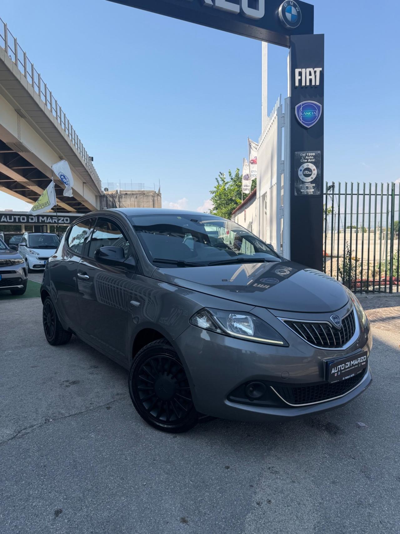 Lancia Ypsilon 1.0 FireFly 5 porte S&S Hybrid Gold Plus