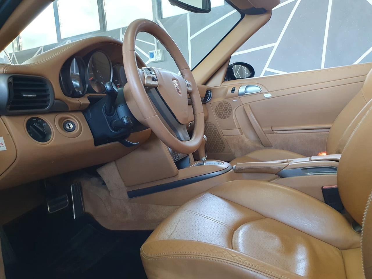 Porsche 911 Carrera Cabriolet