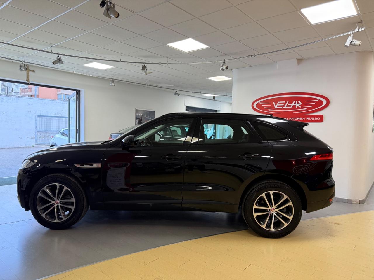 Jaguar F-Pace 2.0 D 240 CV AWD aut. R-Sport