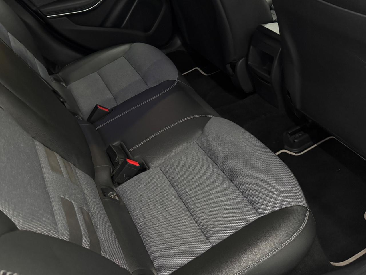 Mercedes-benz GLA 200 d Automatic Premium