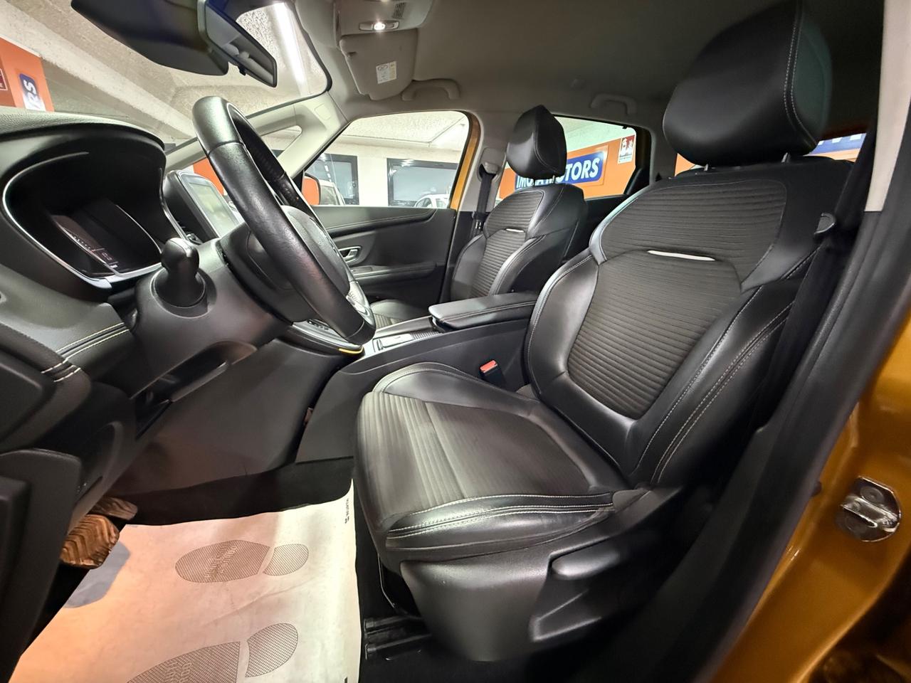 Renault Scenic Scénic dCi 8V 110 CV EDC Energy Intens