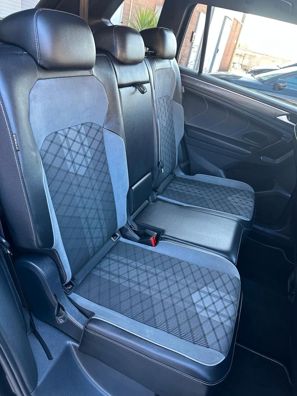 Volkswagen Tiguan Allspace 2.0 TDI SCR DSG 4MOTION R-Line 7POSTI 200CV