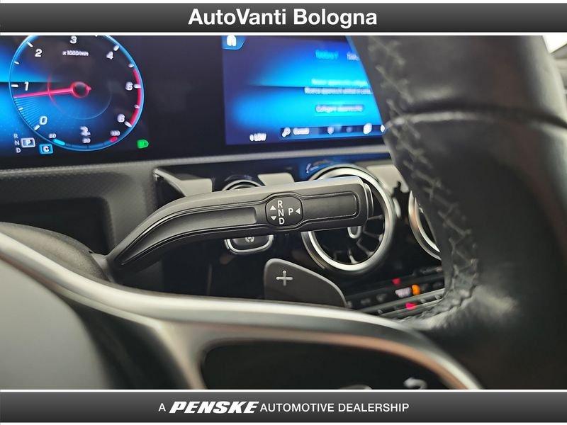 Mercedes-Benz CLA CLA Shooting Brake 180 d Night edition auto