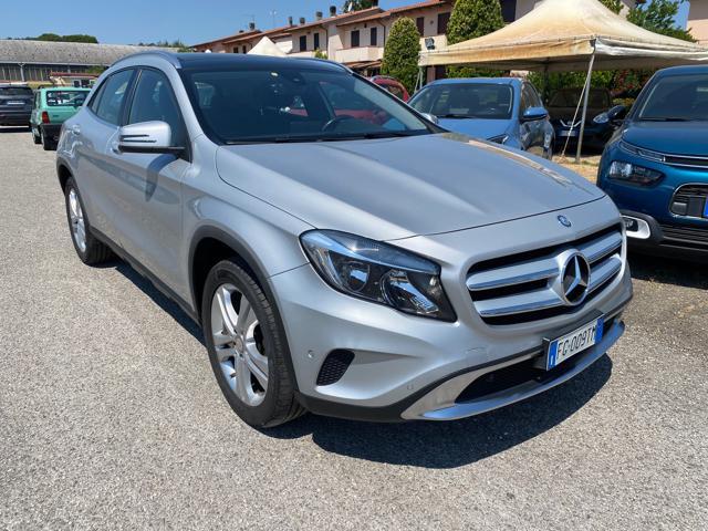 MERCEDES-BENZ GLA 220 d Automatic 4Matic Premium