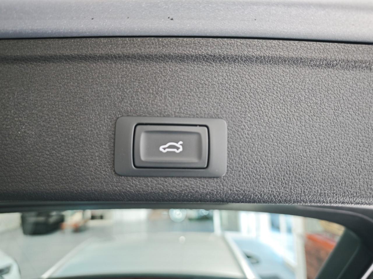 Audi A4 2.0 TDI 150 CV S tronic Business Sport COME NUOVA