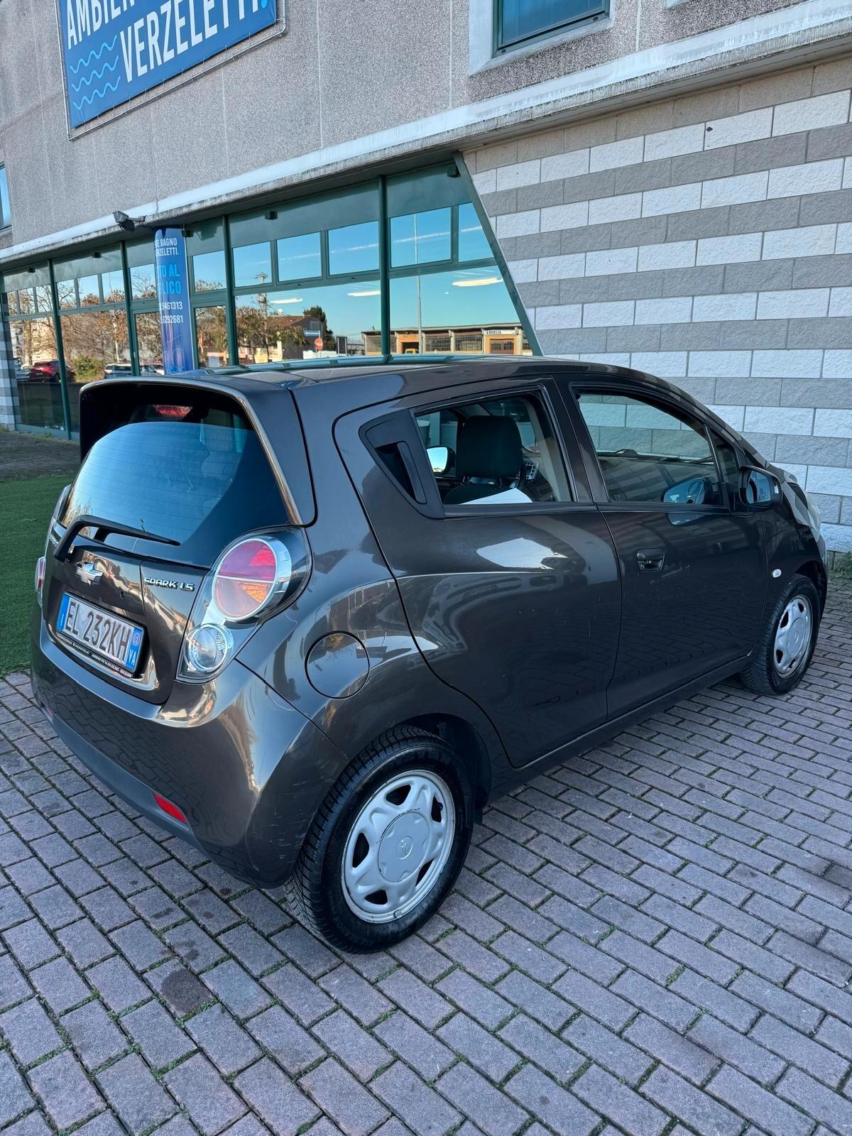 Chevrolet Spark 1.0 GPL Eco Logic Pink Lady Special Edition