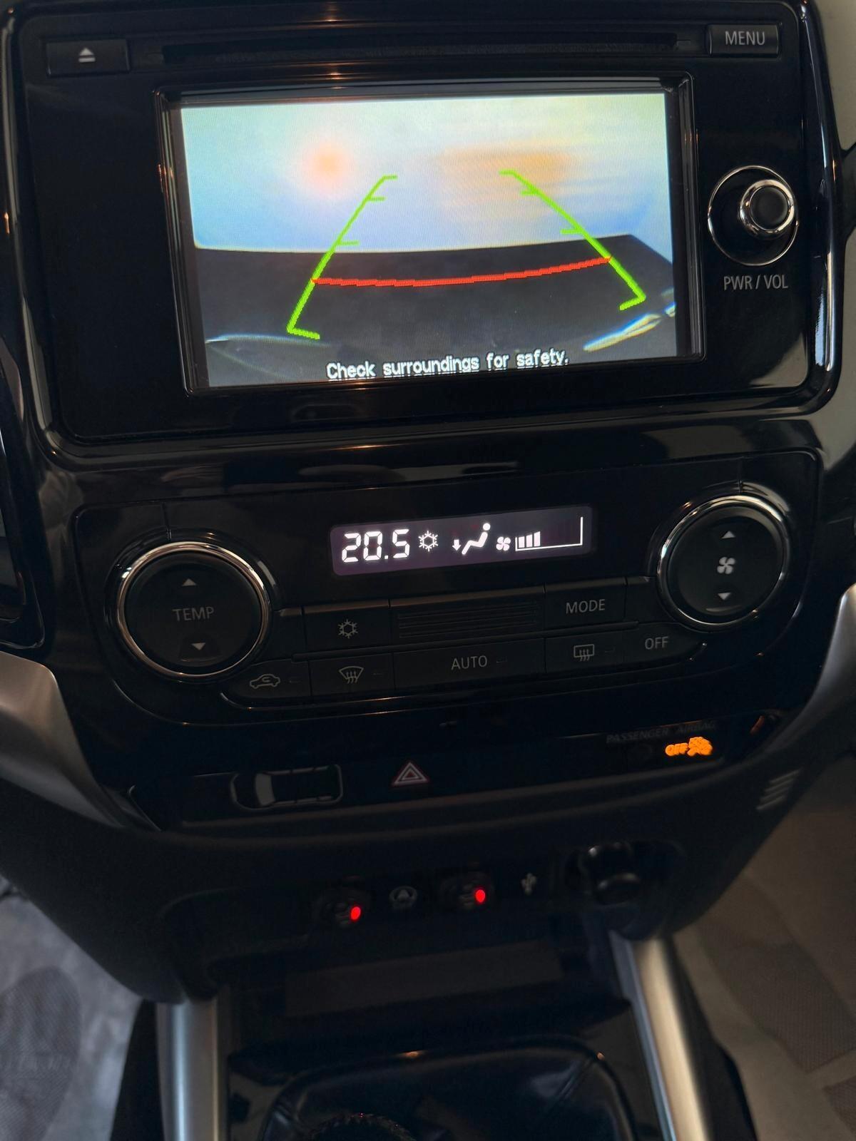 Mitsubishi L200 2.4 DI-D/181CV 4WD Double Cab Intense