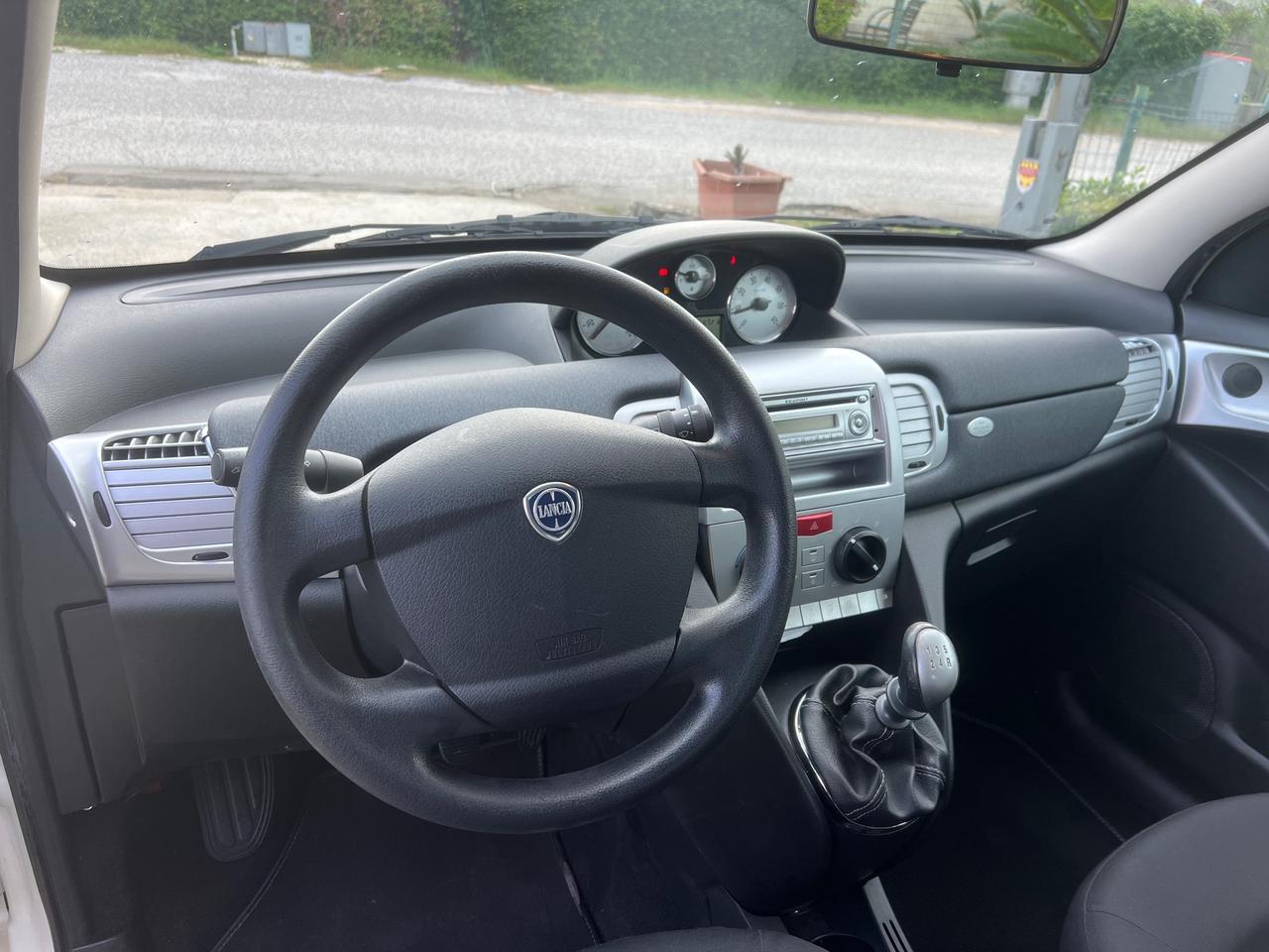 Lancia Ypsilon 1.2 69CV Unyca-2011"IMPECCABILE"