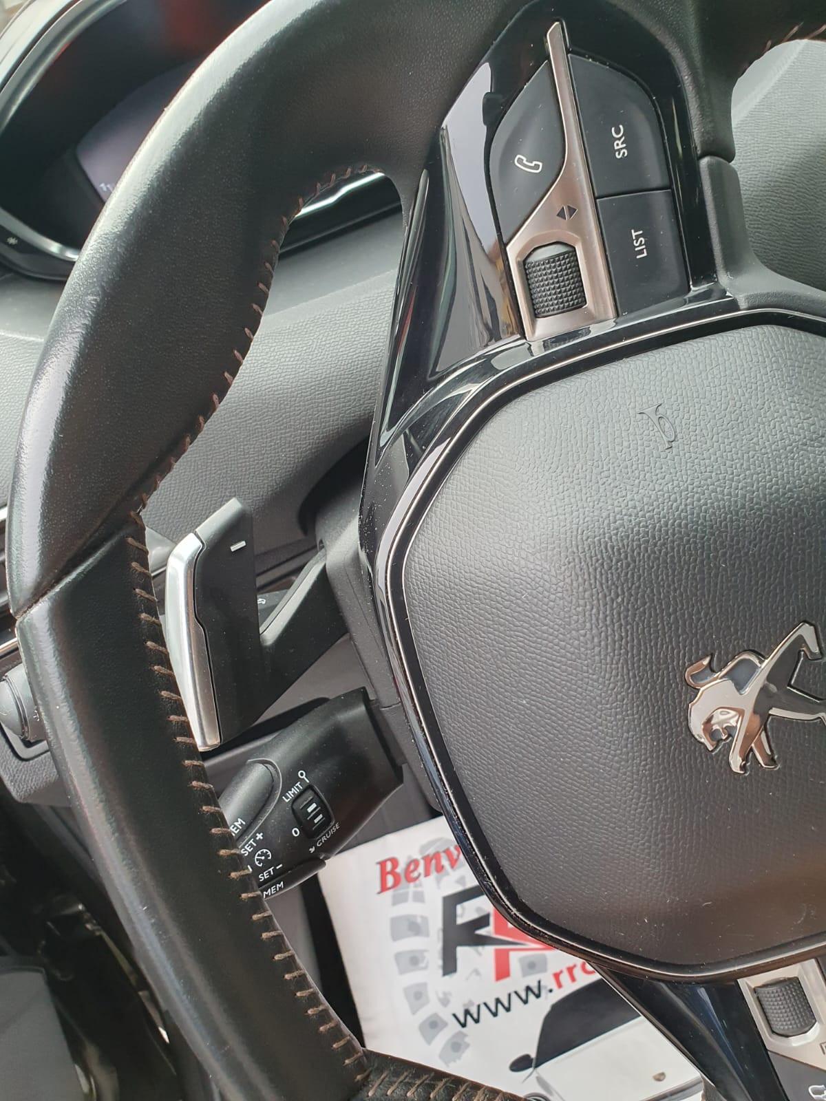 Peugeot 3008 BlueHDi 130 S&S EAT8 Allure