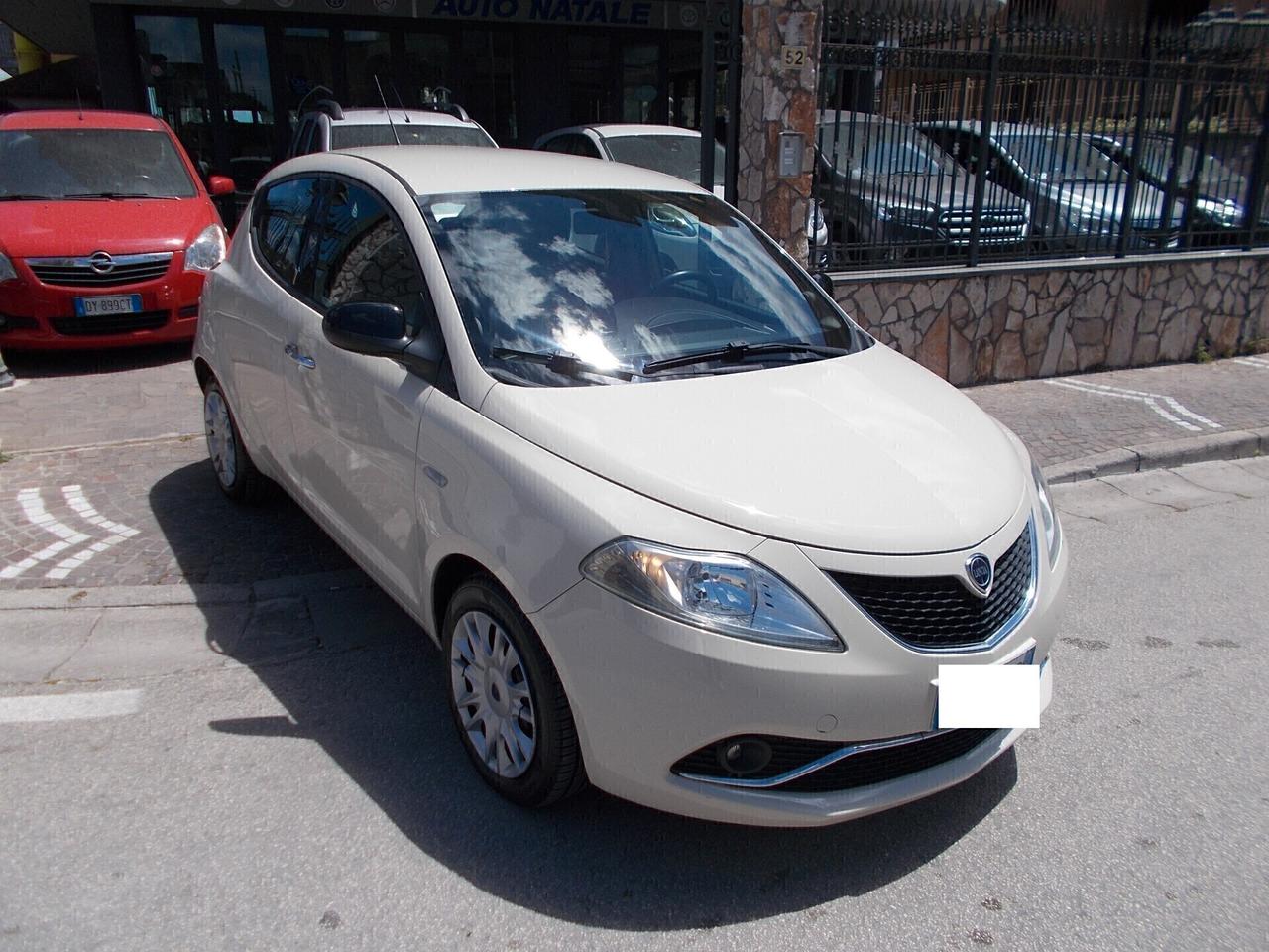 Lancia Ypsilon 0.9 TwinAir 85 CV 5 porte S&S DFN Gold GPL