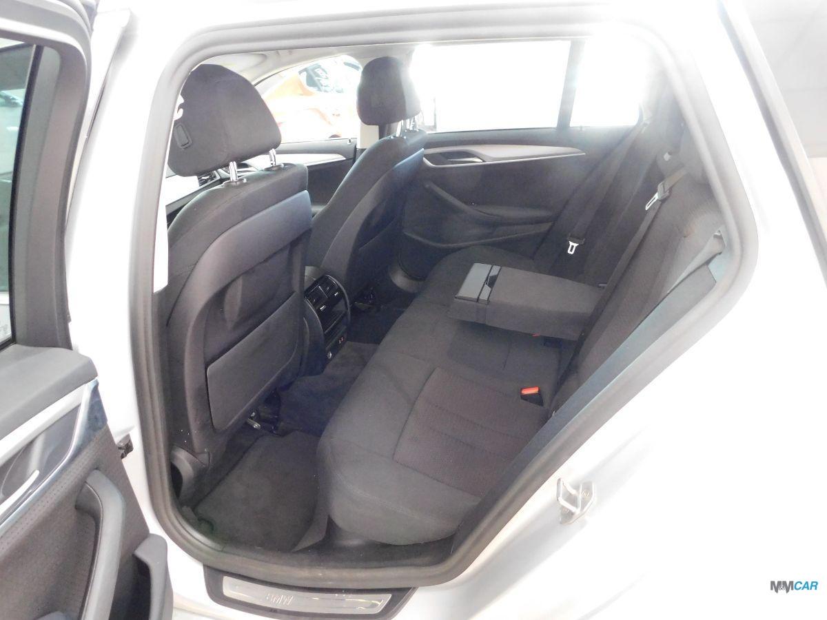 BMW - Serie 5 Touring - 520d xDrive Business aut.