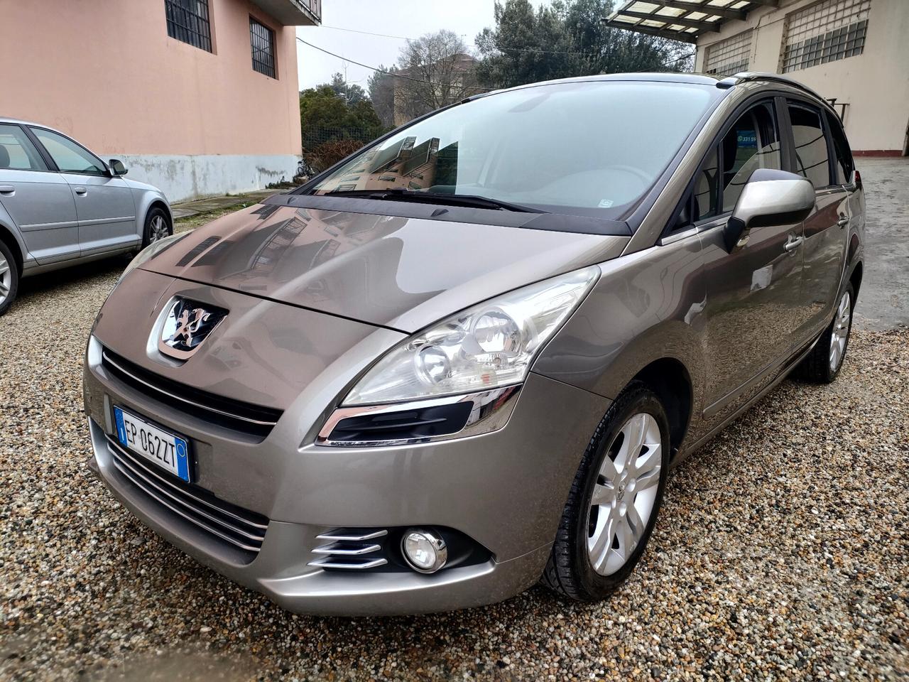 Peugeot 5008 1.6 VTi 120CV Active 7 posti