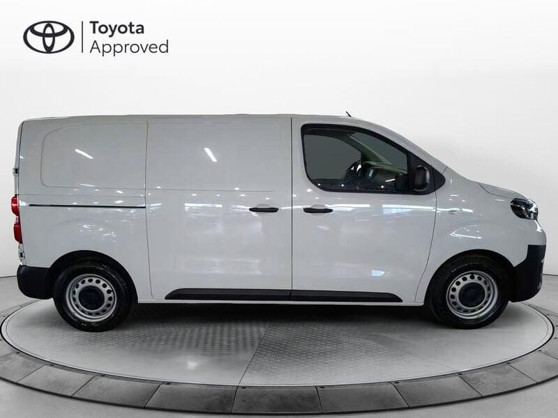 Toyota Proace 1.5d 120 CV S&S 10q 4p Medium Comfort