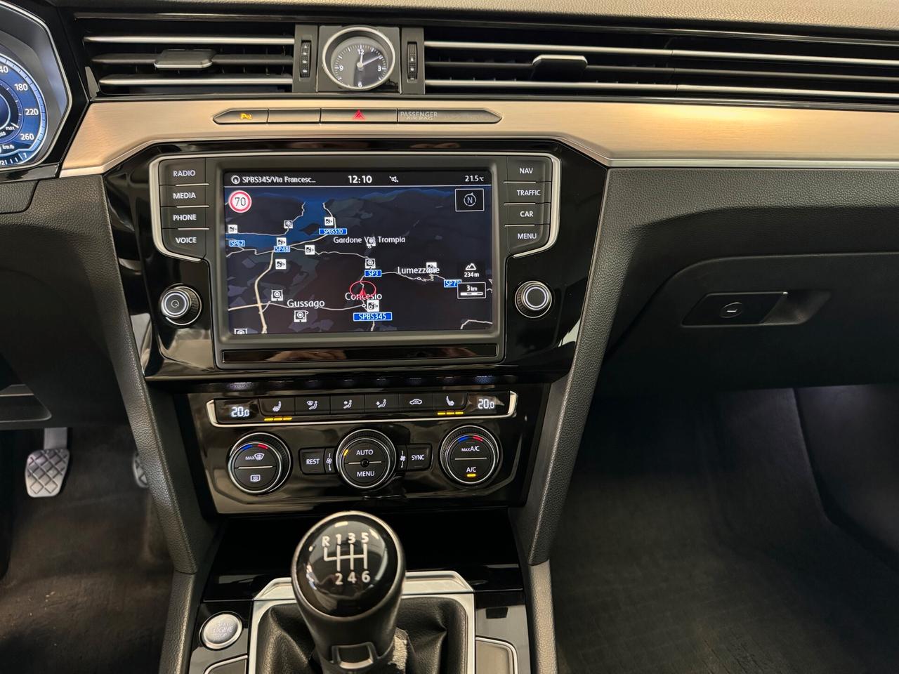 Volkswagen Passat Variant 2.0 TDI Highline BlueMotion Technology XENON PELLE NAVI