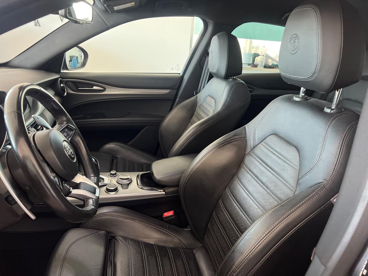 Alfa Romeo Stelvio 2.2 Turbodiesel 210 CV AT8 Q4 Veloce