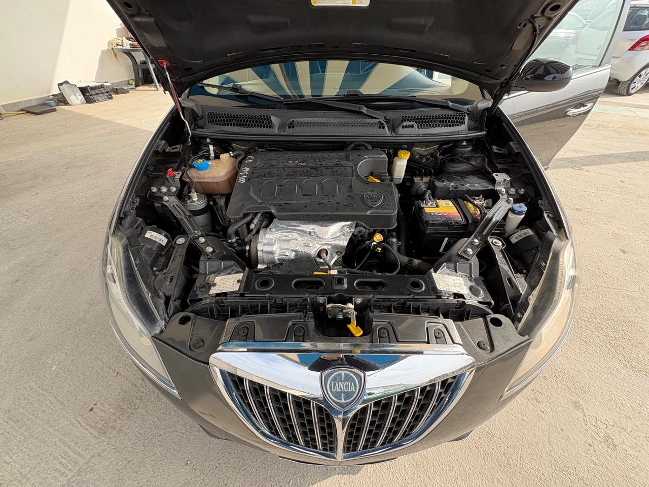 Lancia Delta 2.0 MJT DPF Oro