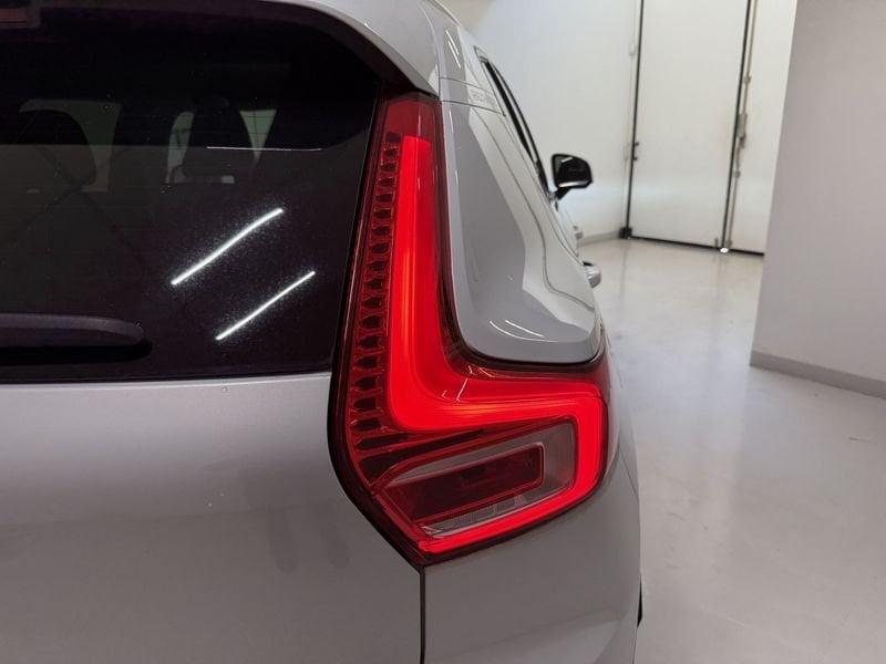 Volvo XC40 Recharge T4 Plug-in Hybrid auto Recharge Inscription Expression