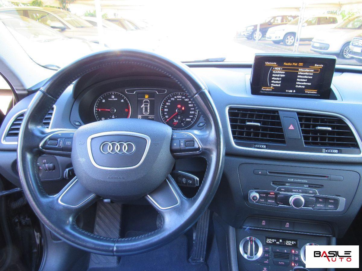 AUDI - Q3 - 2.0 TDI quattro S tronic Business Plus