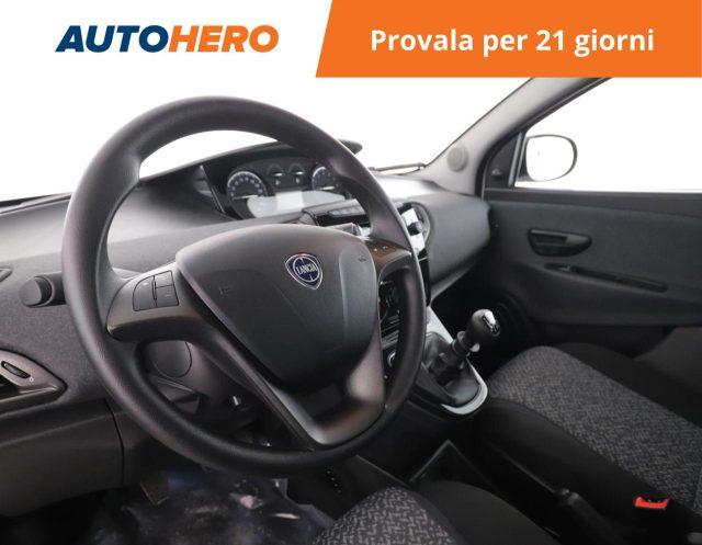 LANCIA Ypsilon 1.0 FireFly 5 porte S&S Hybrid Ecochic Silver