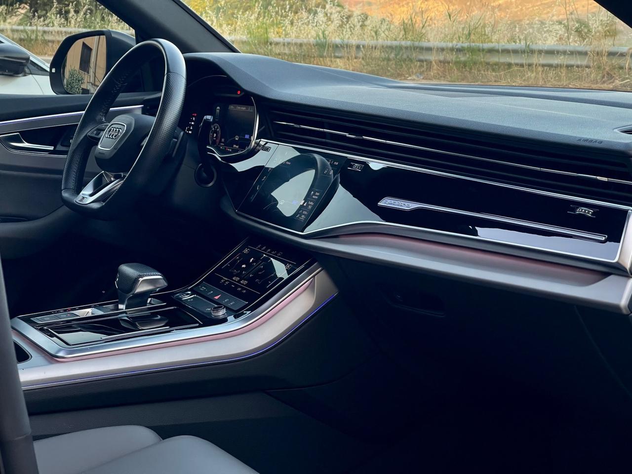 Audi Q8 50 TDI 286 CV Quattro S-Line IVA ESPOSTA