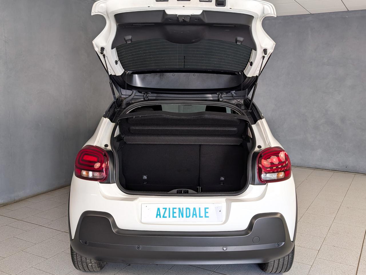 Citroen c3 iii 1.2 puretech 83cv Shine Pack