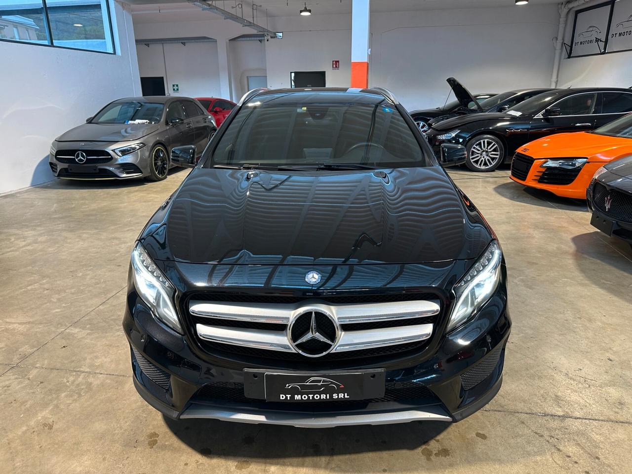 Mercedes-benz GLA 180 d Automatic Premium AMG - Harman Kardon Baule elettrico