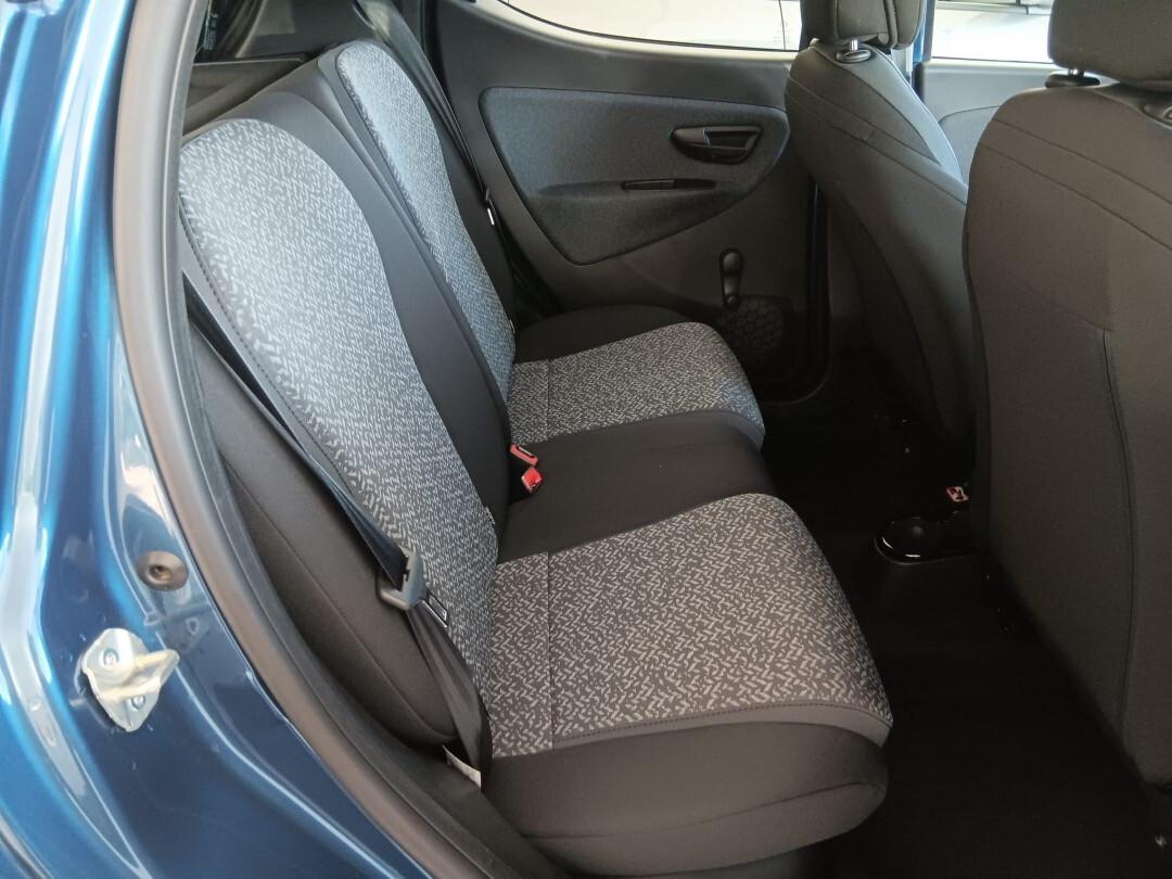 Lancia Ypsilon Hybrid Silver 1.0 (70 cv)