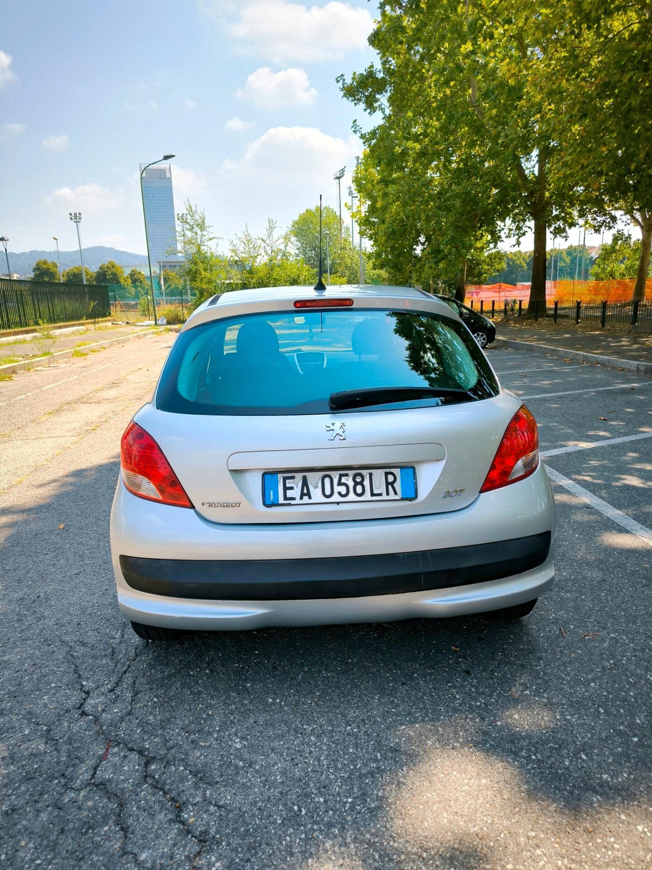 Peugeot 207 1.4 VTi 95CV 5p. XS