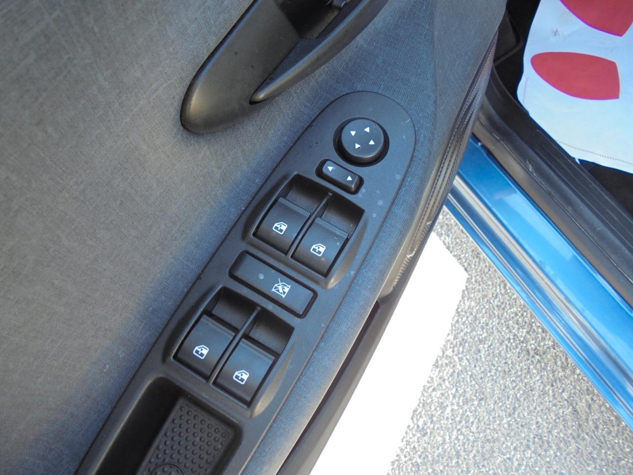 Lancia Ypsilon 1.0 FireFly 5 porte S&S Hybrid Gold