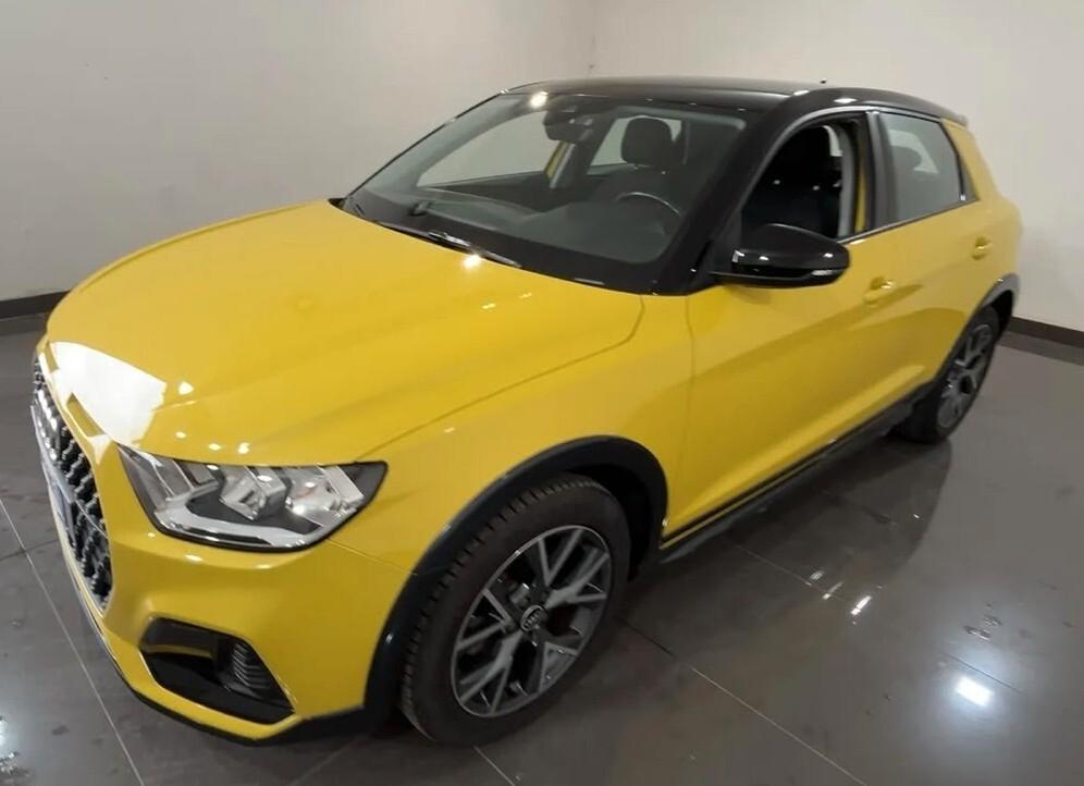 Audi A1 citycarver 30 TFSI Admired