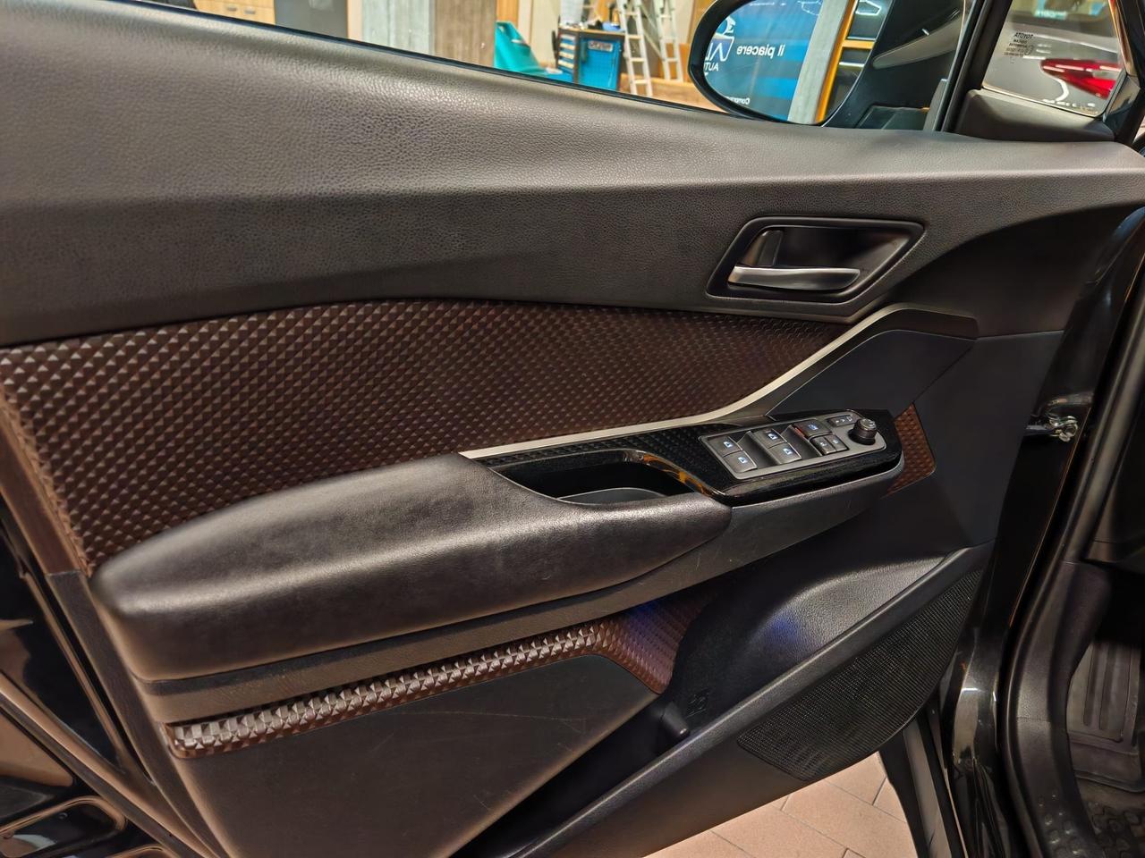 Toyota C-HR 1.8 Ibrida 122cv E6