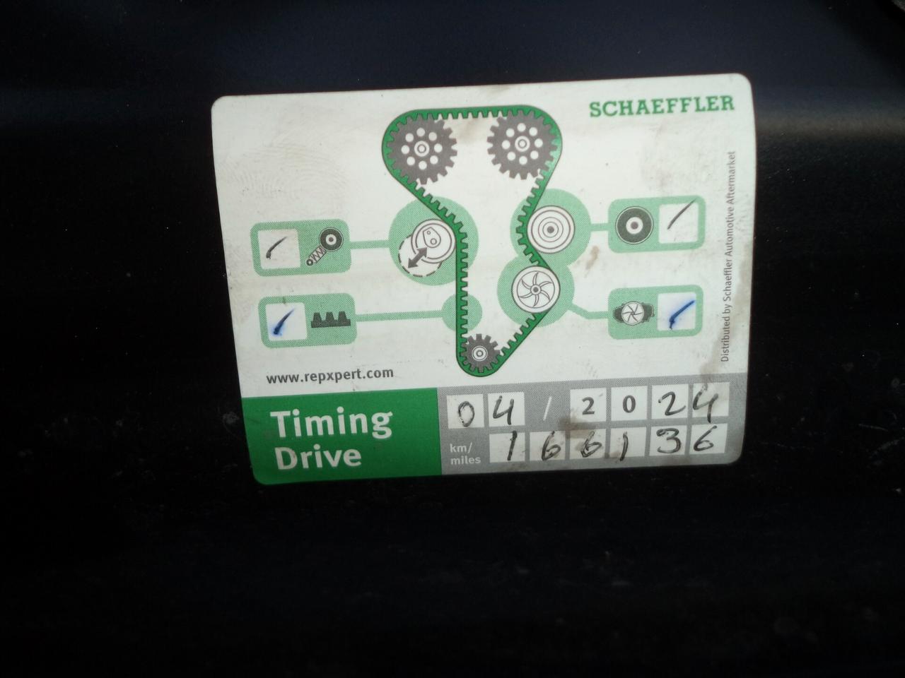 Ds DS4 4 1.6 e-HDi 115 So Chic AUTOMATICA CERCHI DA 18