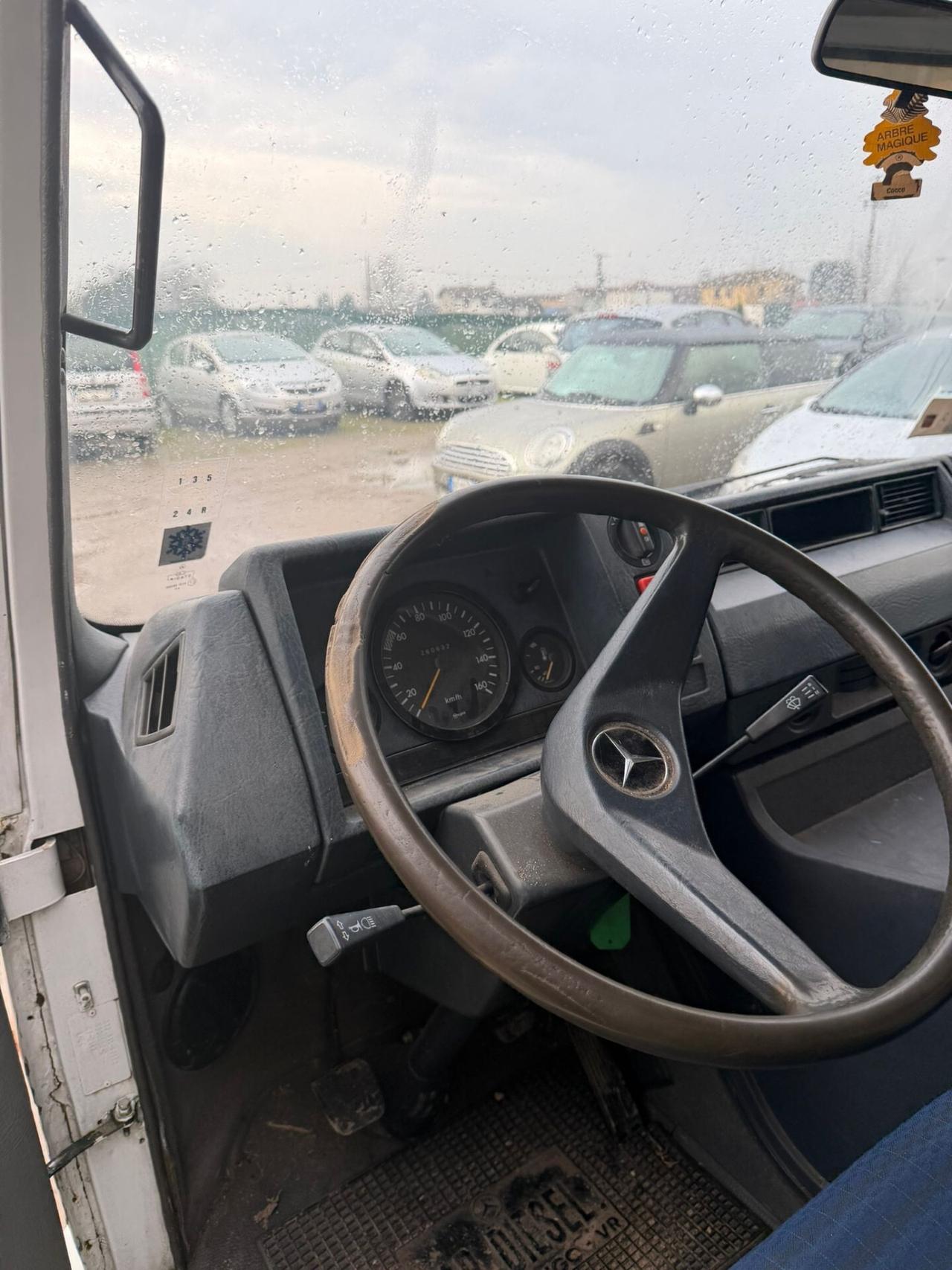 Mercedes MB 100 D Cassonato
