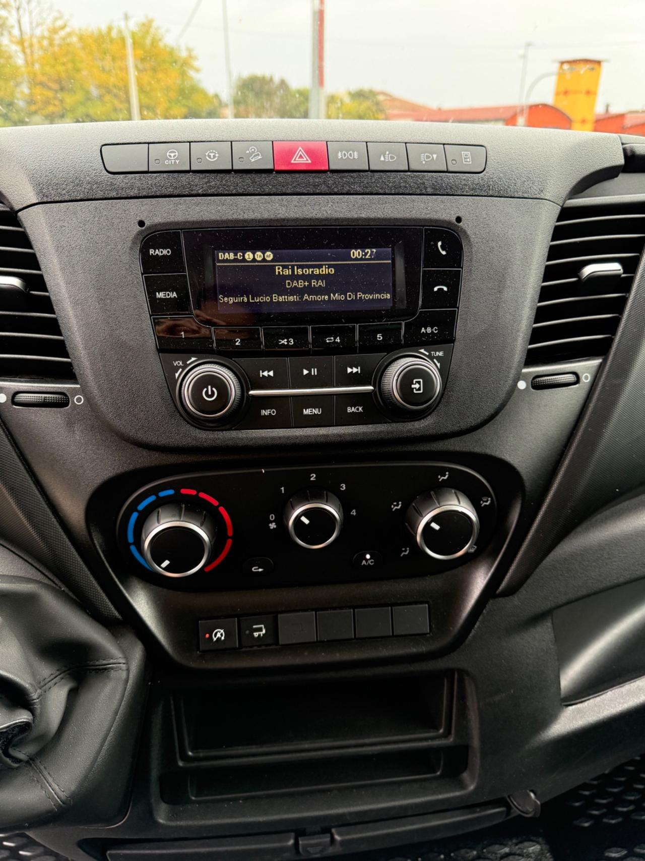 Iveco daily 35/140 sponda idraulica