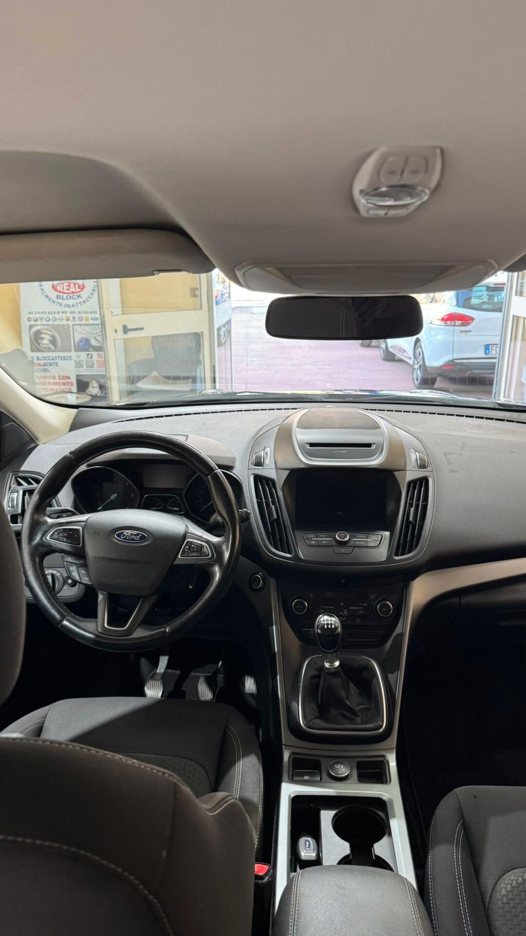 Ford Kuga 1.5 TDCI 120 CV S&S 2WD Titanium