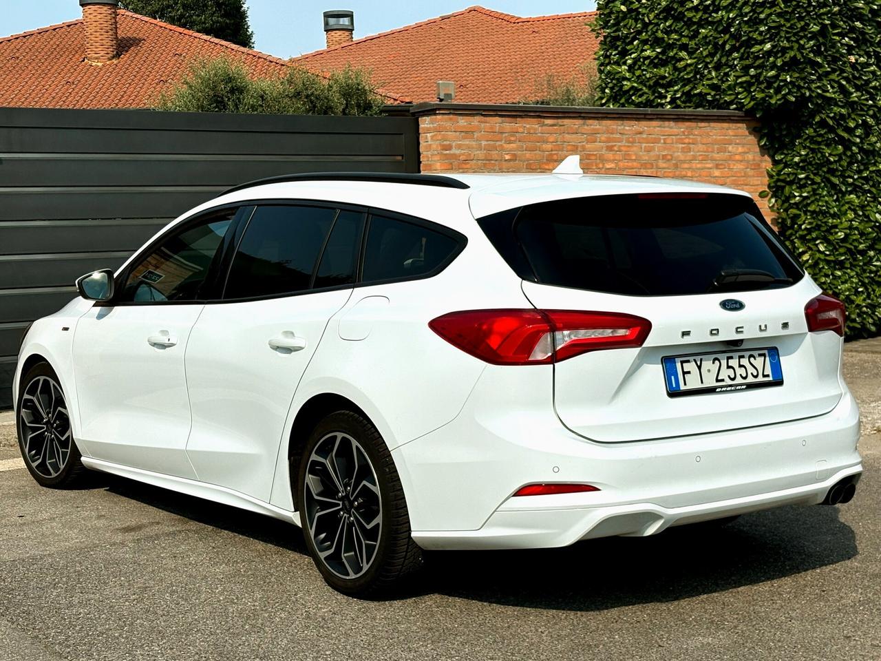 FORD FOCUS 1.5D aut.-ST LINE int/est-FULL-2019