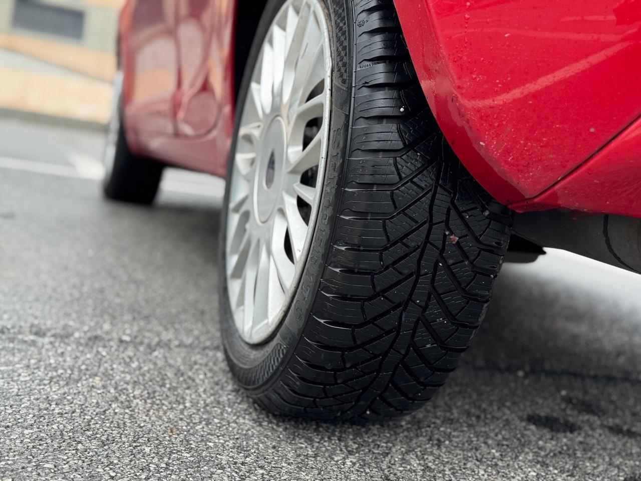 Lancia Ypsilon 1.3 MJT 95CV PLATINUM 12MESI DI GARANZIA 1 PRO