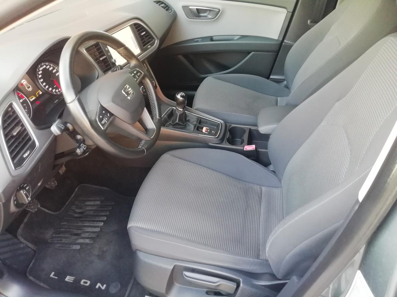 Seat Leon 1.4 TGI ST Business HIGH "UNICO PROPRIETARIO/FARI LED"