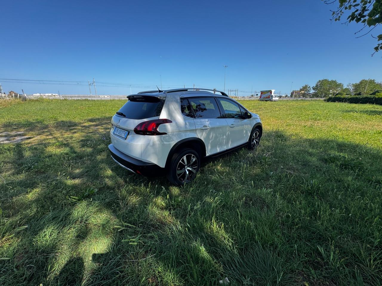 Peugeot 2008 BlueHDi 120 S&S Allure Neo P ok