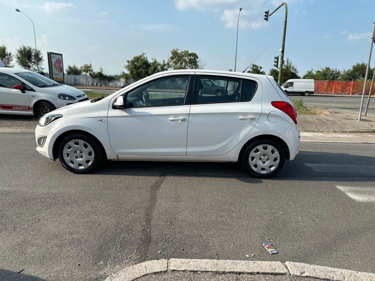 Hyundai i20 1.2 5p. BlueDrive GPL Sound Edition