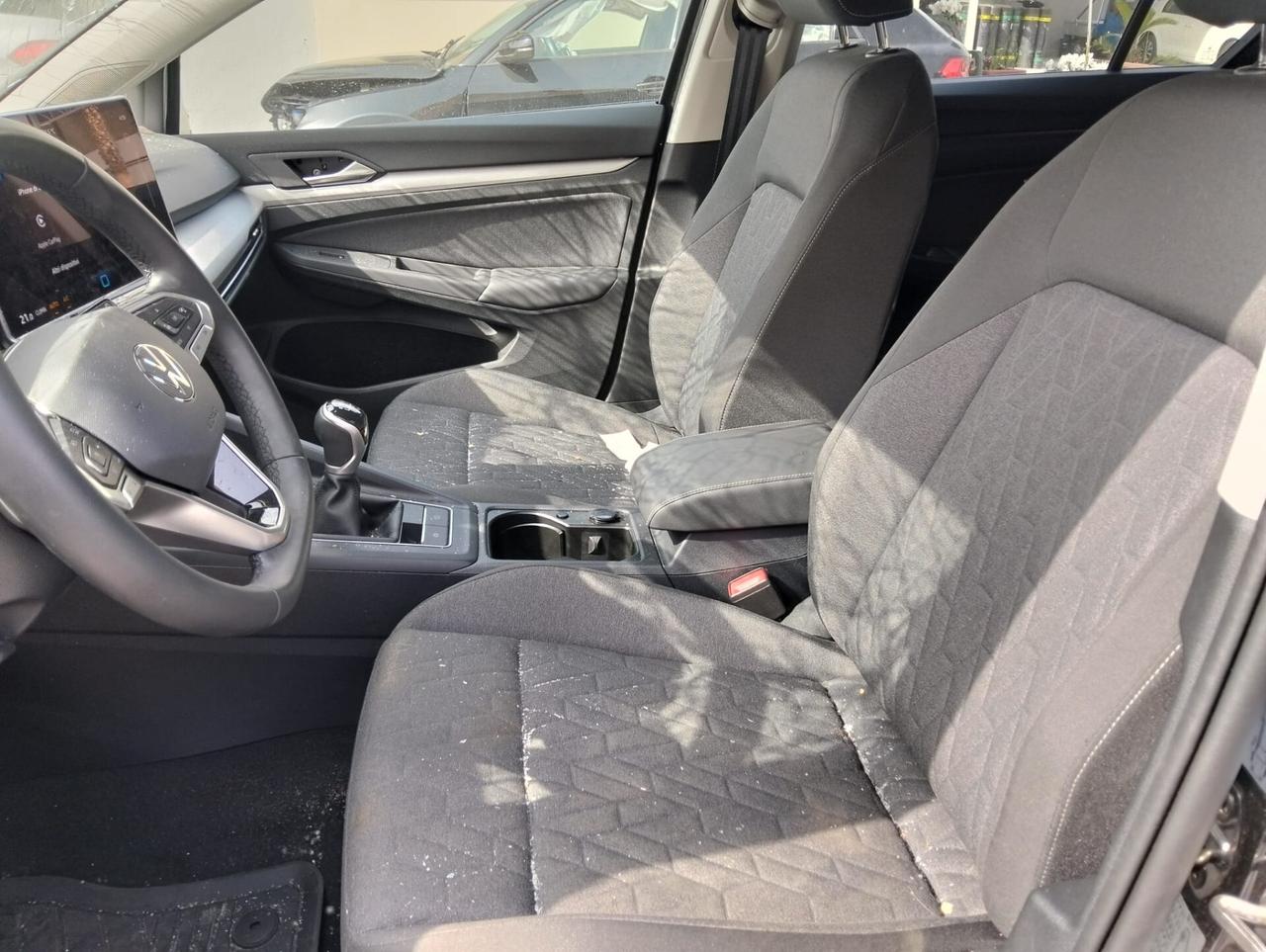 Volkswagen Golf 1.5 TSI 115cv 2025 SINISTRATA