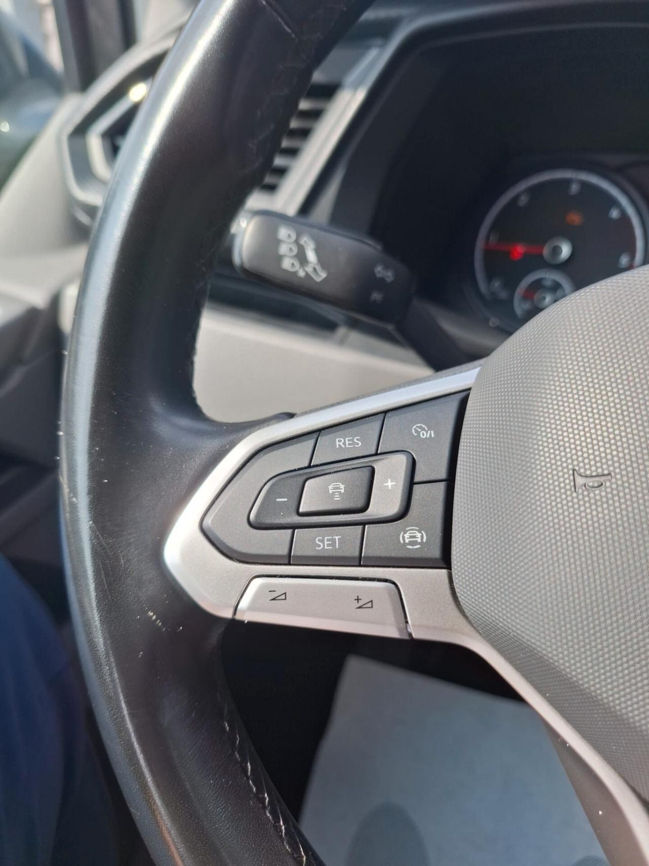 Volkswagen Caravelle 8 POSTI 2.0 TDI 150CV DSG PC Comfortline