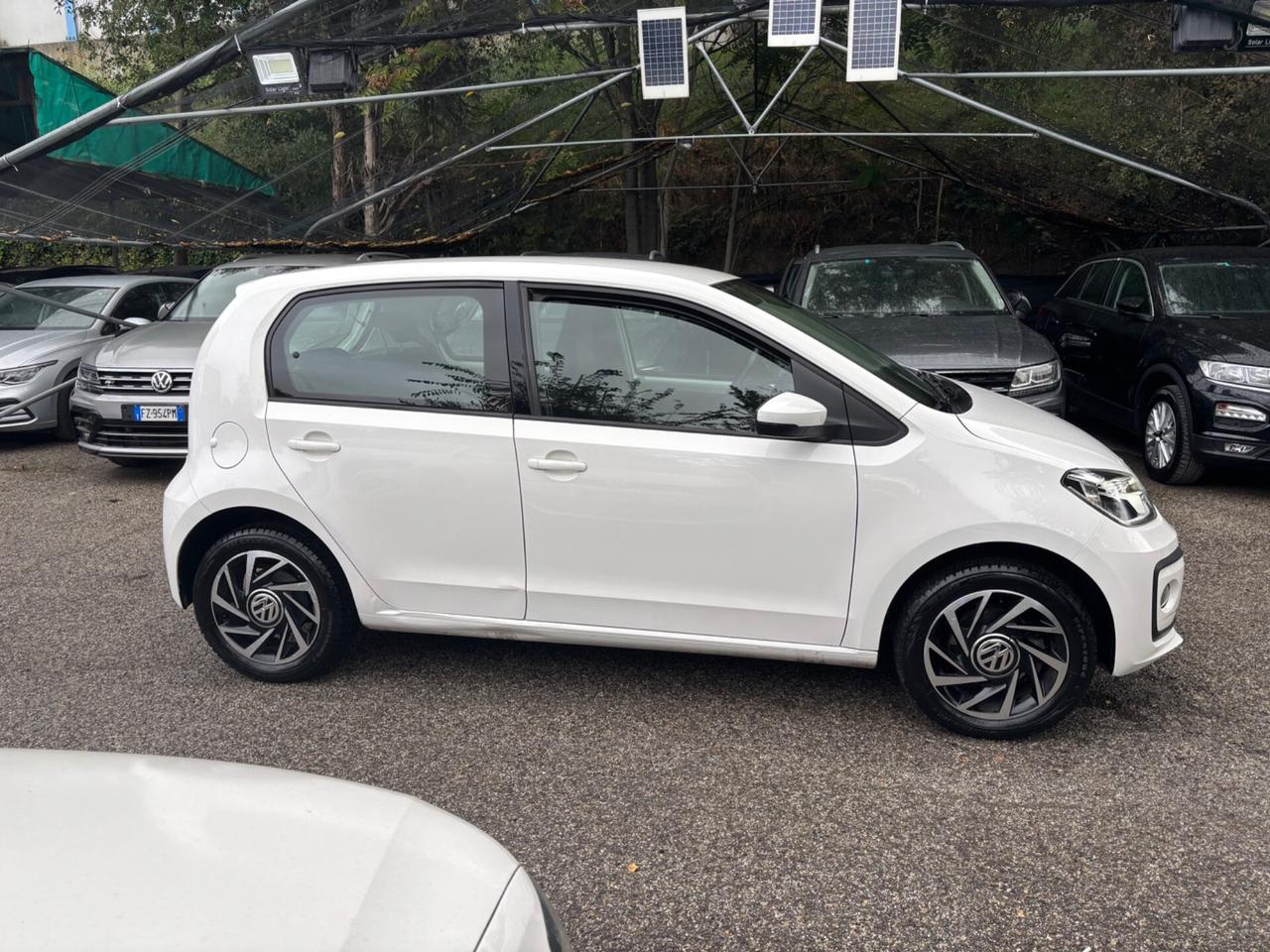 Volkswagen up! 1.0 75 CV 5p. Cambio automatico OK Neopatentati
